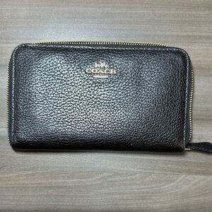Coach Black Textured Leather Zip Wallet